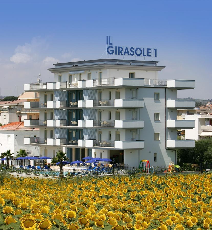 Residence Il Girasole 1 Алба Адриатика Екстериор снимка
